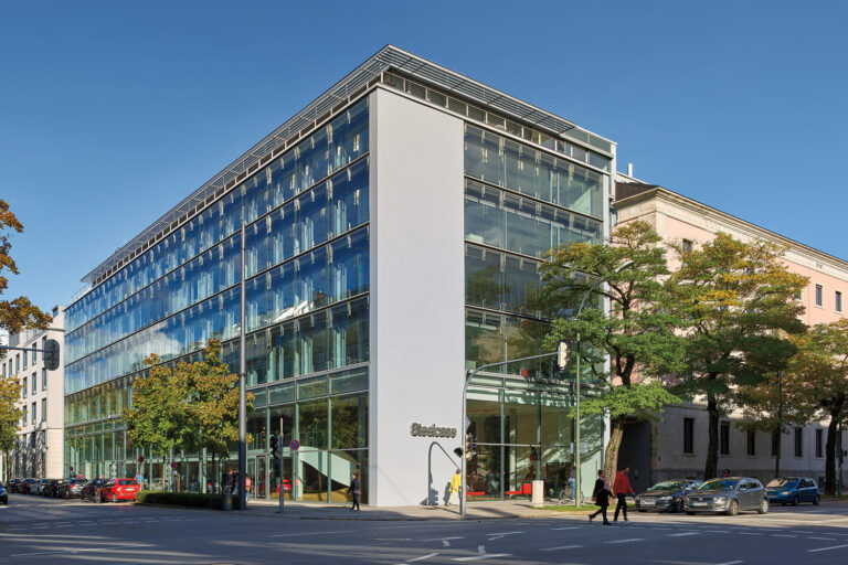 cuanto-es-el-tiempo-que-demora-en-construir-un-edificio-con-estructura-metalica-united-builders