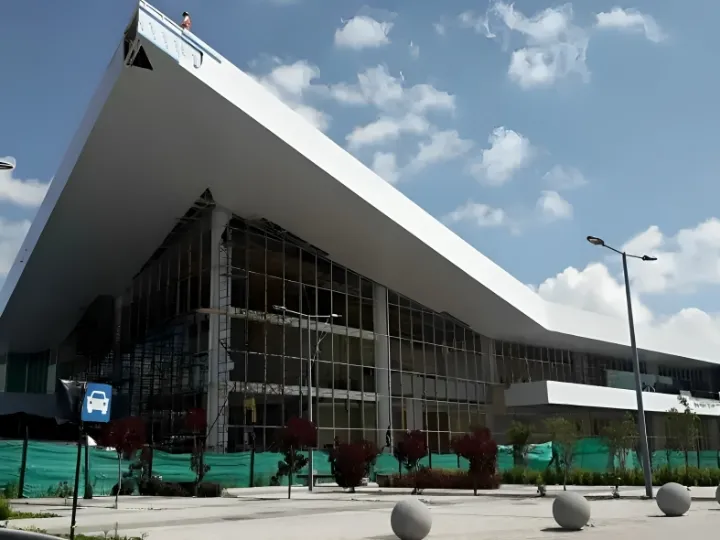 construccion-centro-de-convenciones-bicentenario-acero-united-builders-ecuador construccion-centro-de-convenciones-bicentenario-acero-united-builders-ecuador